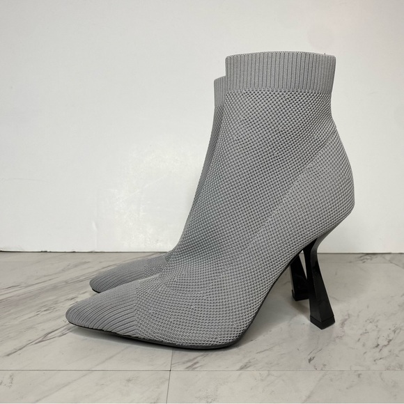Marc Fisher Umair Gray Pointy Toe Heeled Bootie 8 1/2 M - Picture 15 of 15